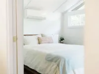 The Mac House - With a Hot Tub! Hotel a Black Mountain