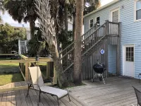 Charming, dog-friendly beach house downstairs