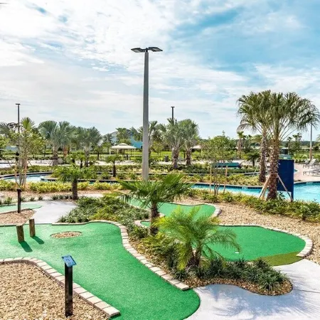 Private pool/Communal Facilities/themed bedrooms