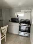 Convenient 1 bedroom near downtown, utep, and local hospitals.