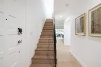 Two Story Apartment Near Beach
