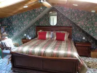 HOME AWAY FROM HOME - บังกะโล