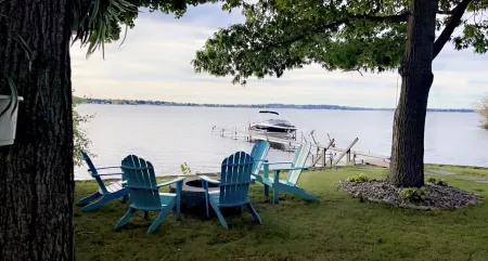 Waterfront Cottage with fireplace located directly on Owasco Lake.