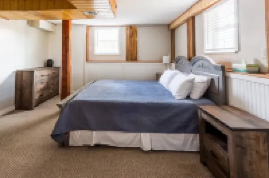 Spacious House on the Water - Lake Cumberland