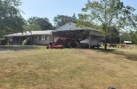 Rich Mountain Home Away - Fire Pit and Charcoal grill, Enjoy a cook out. Hotels in Logan County