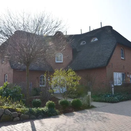 Böhler Butendiek - 5-star vacation apartment under thatch (pet-friendly)