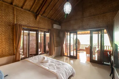 Villa Ethnic Syariah - 3 Bedroom Hotell i Cibeunying