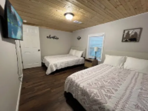 Scenic views, Fire Pit, CozyClose to the Buffalo National RiverPet friendly