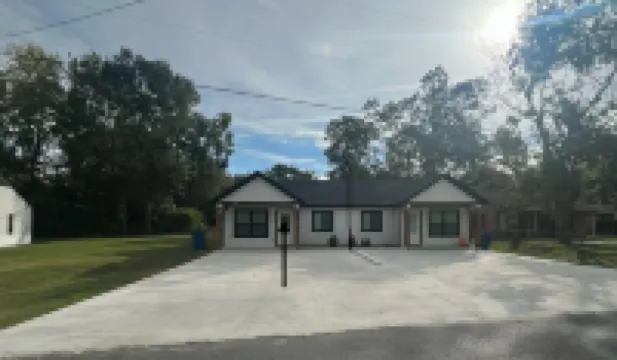 “The Magnolia Inn” A comfortable, clean, & cozy stay