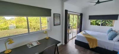 NEW -The Sugar Shack, Ocean views over cane fields from your outdoor Spa Bath