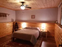 1 bdrm, duplex, pup friendly, fenced in yard, a perfect getaway!