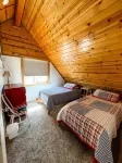 Stay at this super, cozy, country cabin in Caldwell, Idaho off of I84.
