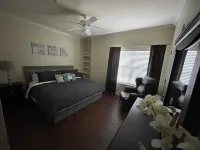 Park Ave Condo close to OWA and Alabama Beaches