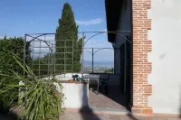 Apartment 2 rooms - 1 bathroom - sleeps 5 - wifi - pool