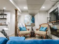 Stunning Ground Floor Apartment in Green Ridge. Hotels in Scranton