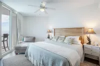Astonishing Condo, Beach, Pool, Views, Sleeps 6 Hôtels à proximité de : Mississippi Coast Coliseum and Convention Center