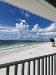 Stunning Condo Inside / Out Direct Beach Front