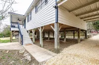 Fresh and fun Belton lake view home