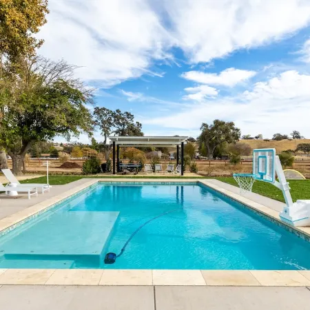 Resort-Like Amenities Inside & Out, Close to Downtown Paso, Great for Families