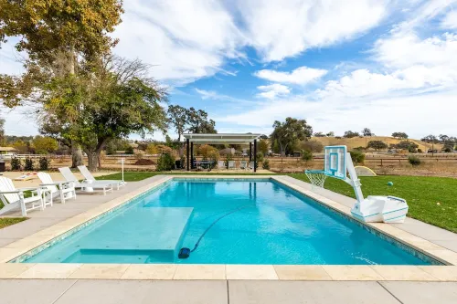 Resort-Like Amenities Inside & Out, Close to Downtown Paso, Great for Families