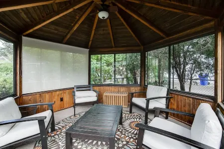 Charming Mid-Century Modern Eco-Friendly Home