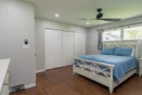 Stunning Lakeside Retreat