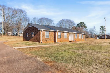 Cozy Place - Clean  - Workspace with Wifi