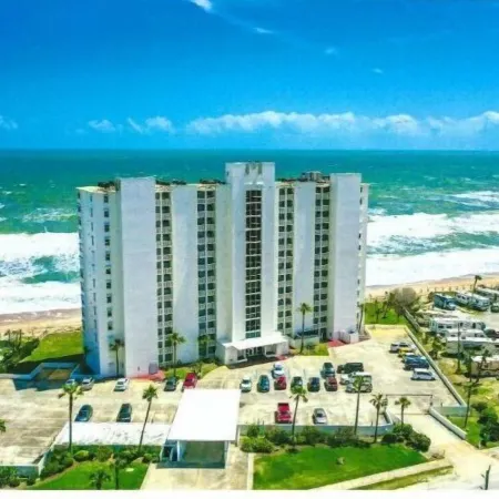 DIRECT BEACH FRONT CONDO! PANORAMIC OCEAN VIEW! NO DRIVE BEACH!