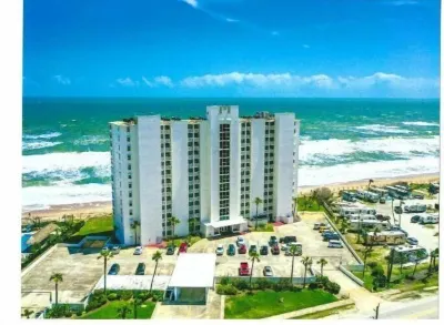 DIRECT BEACH FRONT CONDO!     PANORAMIC OCEAN VIEW!  NO DRIVE BEACH!