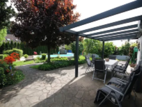 Traumhaus mit Pool und Eigener Sauna Hotels in Dahn