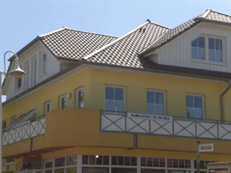 Bright, cozy apartment, centrally located in a quiet area of Zingst with WLAN Отели в г. Цингст