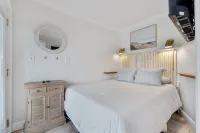 Sandpiper Cove 8140 :: 500 Feet to the Beach :: Pool in the back yard!! Các khách sạn gần Crab Island Tiki Boats