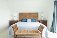 Harkers Hideaway - Waterfront Home with Private Dock & Private Beach