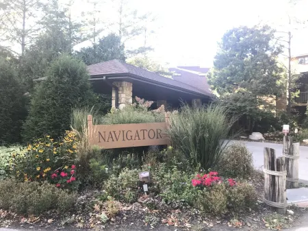 Modern condo in scenic Egg Harbor! Heart of Door County!