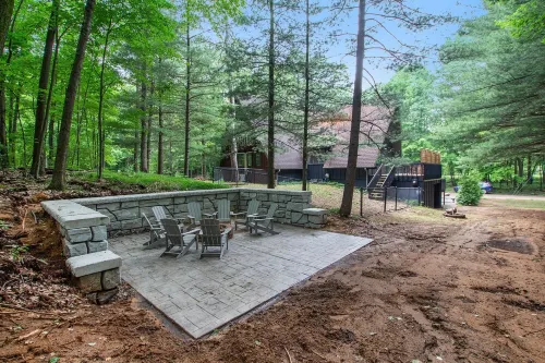 Modern Aframe with Hot Tub and Lake Access