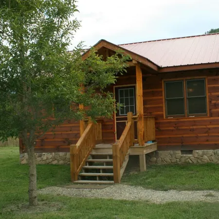 Bear Claw Cabin,  Located in Blairsville,GA ! on Richard Russell Scenic Hwy !!