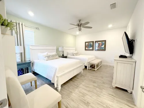 5bd/5ba 5mi from Disney · Lux Heated Pool SPA Pink Minnie Room · Pet friendly!