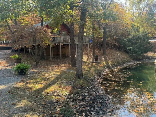 3 Crosslake ROMANTIC Log Cabin in the woods. Hot Tub & Wood Burning Fire Place.