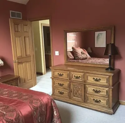 Lakefront Home on Crooked Lake, Beautiful Views and Plenty of Space and Hot Tub! Hotel dekat Premier Rental-Purchase