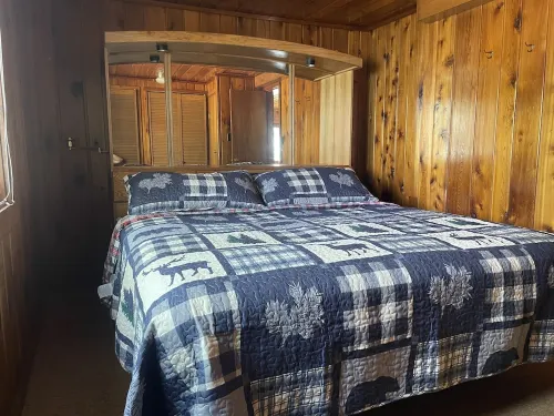 Loon Cabin at Pelican Lake