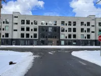 Hot Tubs ~ Pet Friendly ~ Rooftop Terrace  ~ Close to Downtown