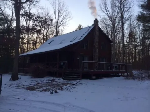 Drooly Bear Cabin: Your Raystown Lake Getaway!