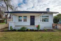 Del Mar Main House - Charming Home I 600Mbps Walk to Tower District Các khách sạn gần Fresno Pacific University