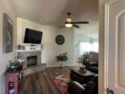 *The Quincy Farmhouse* Newly appointed home in quiet Quincy Park neighborhood.