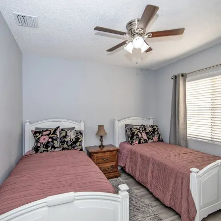 TMK-Spacious 4br home with pool for your comfort. EV charger available