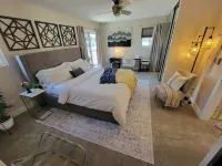 San Diego's 4-bed Oasis with Hot Tub,  Gym, Outdoor Theater & Huge Yard.