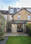 Unique 4 Bedroom Townhouse near Central Oxford Hotels in Cowley