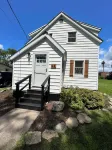 Charming 2 BR home  - newly renovated - Wifi