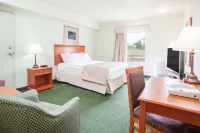 Super 8 by Wyndham Swan River MB