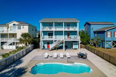 Spacious 5 BR House with Private Pool and ICW views